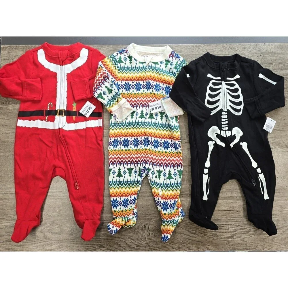 NEW Old Navy Sleepers Outfits 0-3 Mo Newborn Lot of 3 Hand Covers 2 Way Zippers